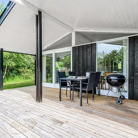 Krum - 250m From The Sea By Interhome