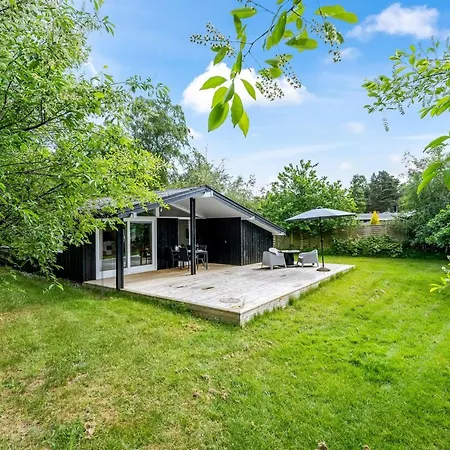 Krum - 250m From The Sea By Interhome