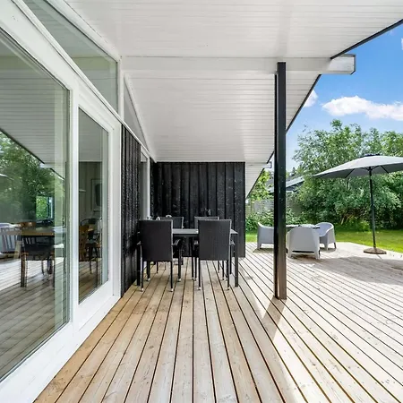 Nyaraló Krum - 250m From The Sea By Interhome *